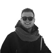 Laureato in Diritto dell’Economia (tesi inglese) è diplomato in master MiFiC (interamente in inglese) offre ripetizioni di lingua fino a livello B2